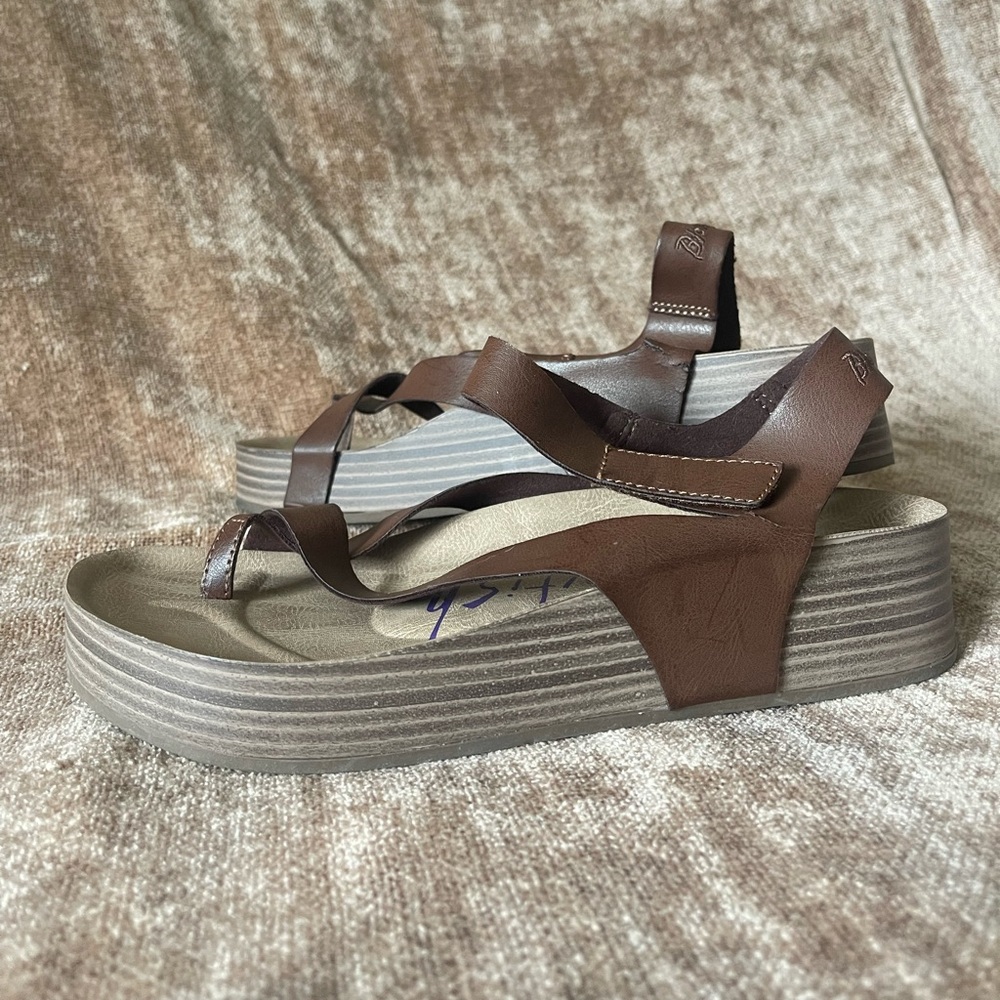 Brown Leather Platform Sandal - Women's Casual Comfort